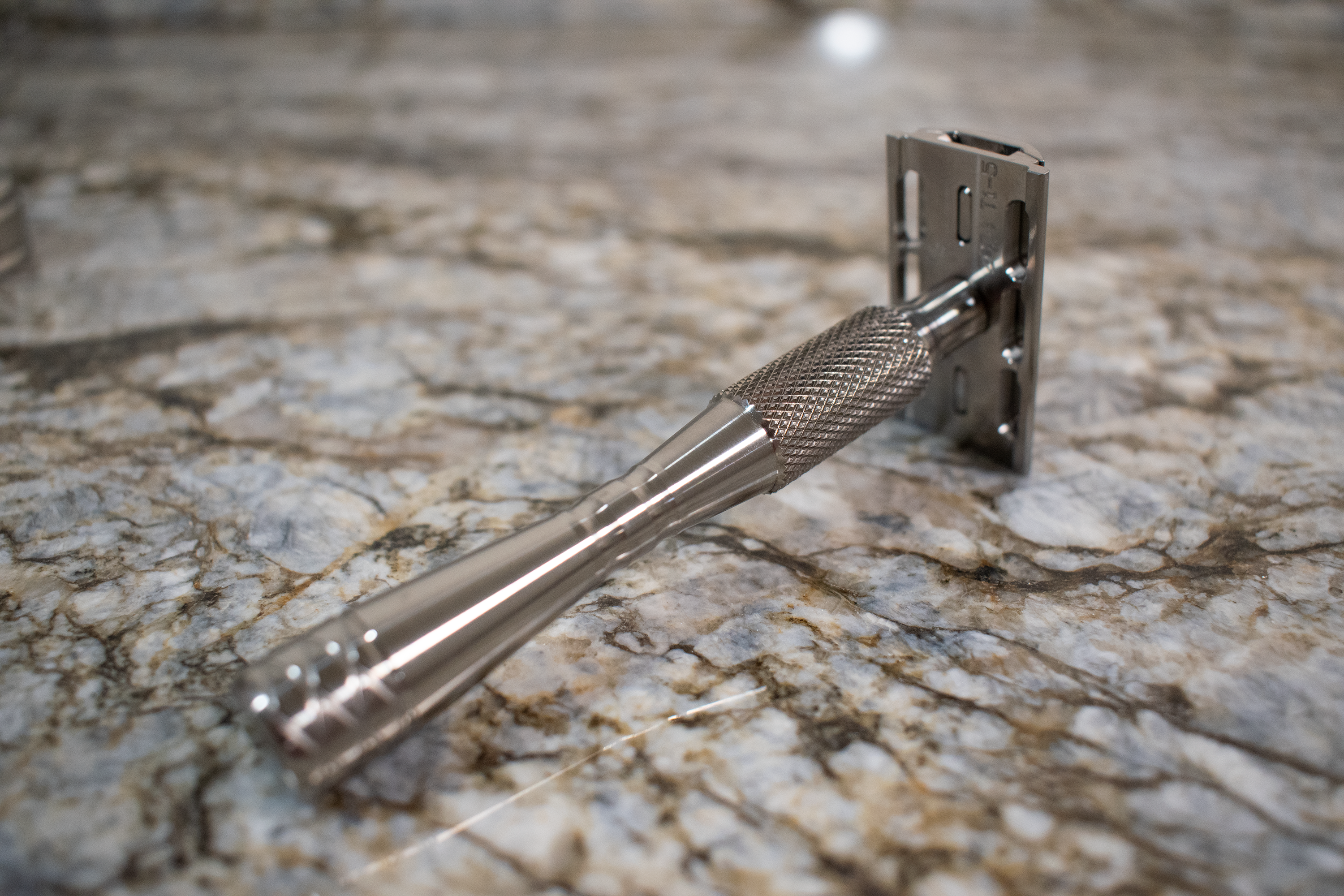 Mechanuical Razor CNC-Machined Safety Razors